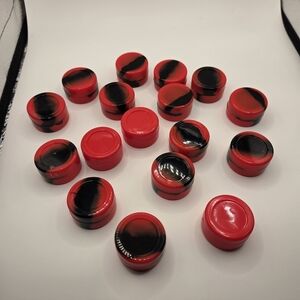 15+,  5Ml empty silicone lip gloss containers, Red & Black